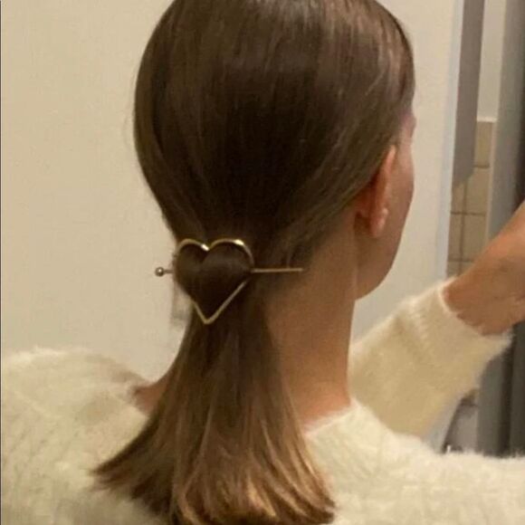 Press On Nail & Hair Accessories Bundle - Picture 9 of 11